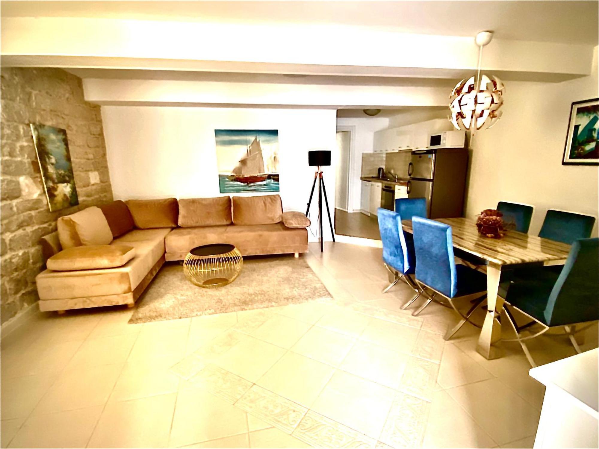 De Blue2 Apartman *